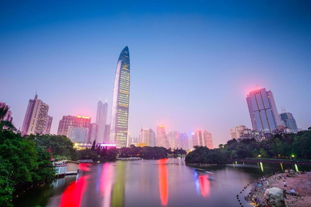 Golden Lustre Hotel Shenzhen Exterior photo