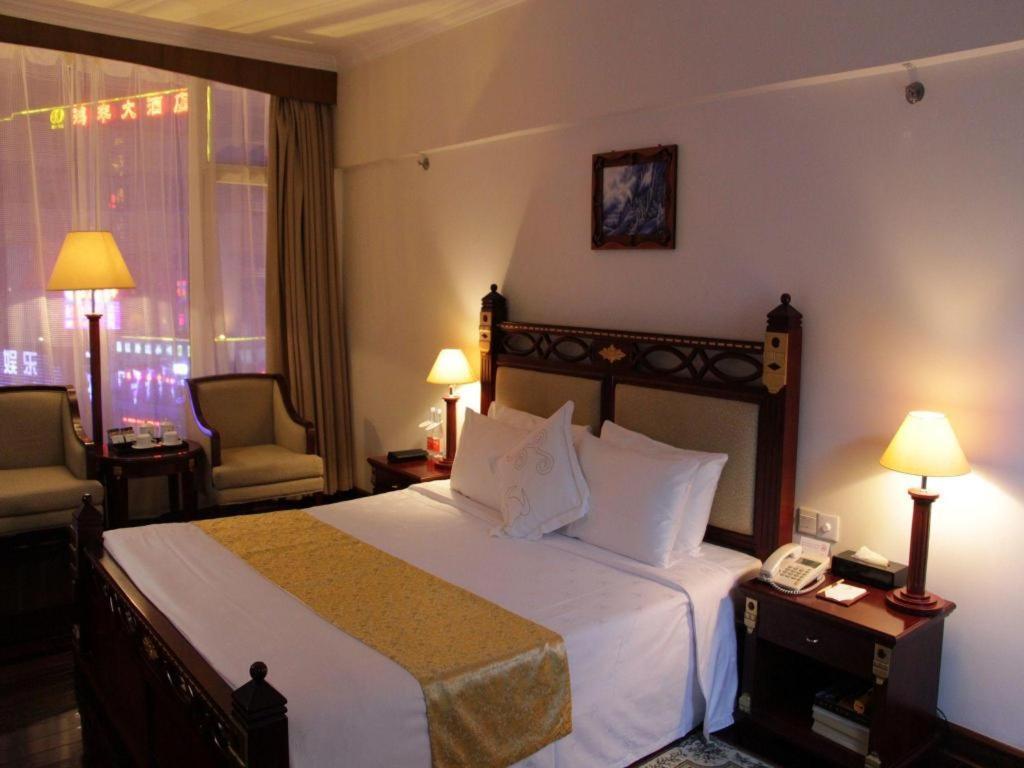 Golden Lustre Hotel Shenzhen Exterior photo