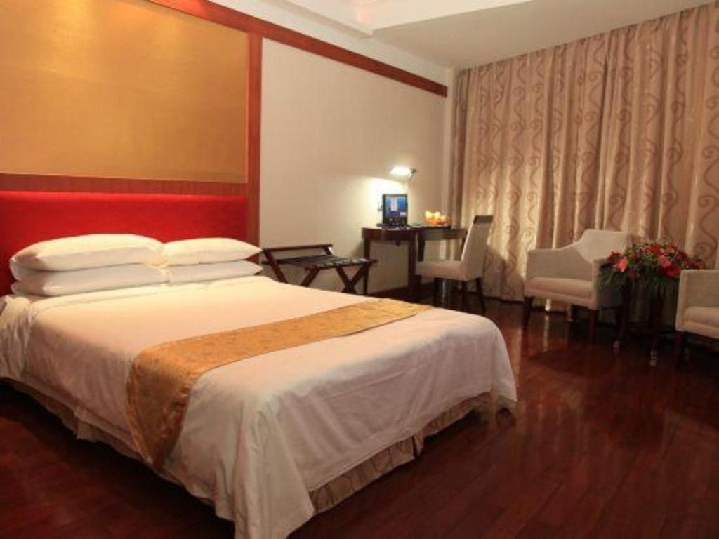 Golden Lustre Hotel Shenzhen Exterior photo