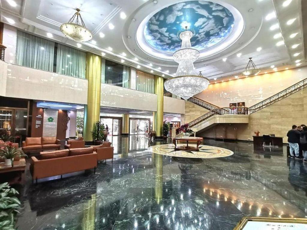 Golden Lustre Hotel Shenzhen Exterior photo